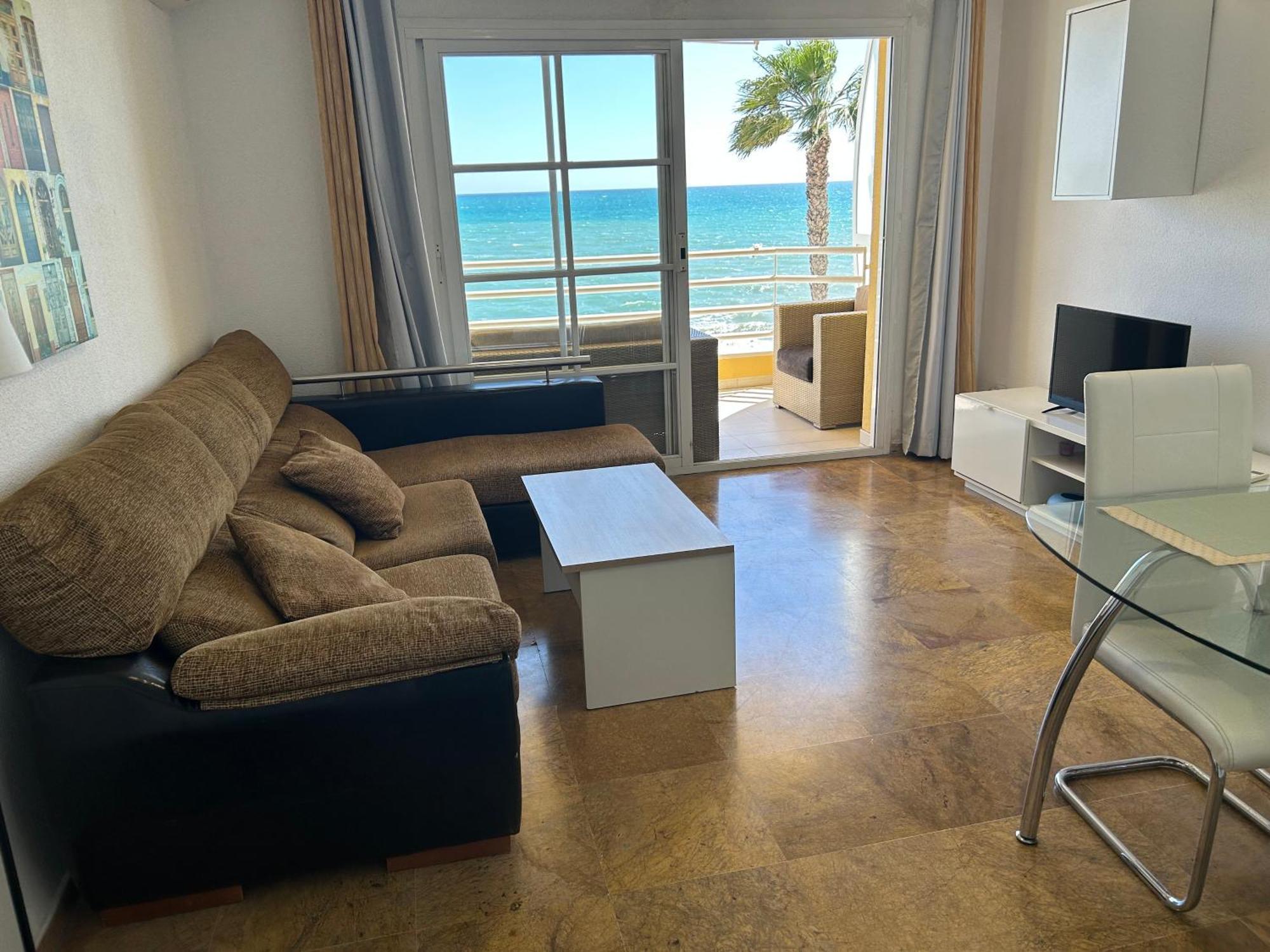 Apartamento Frente Al Mar,Primera Linea De Playa Ринкон-де-ла-Викториа Экстерьер фото