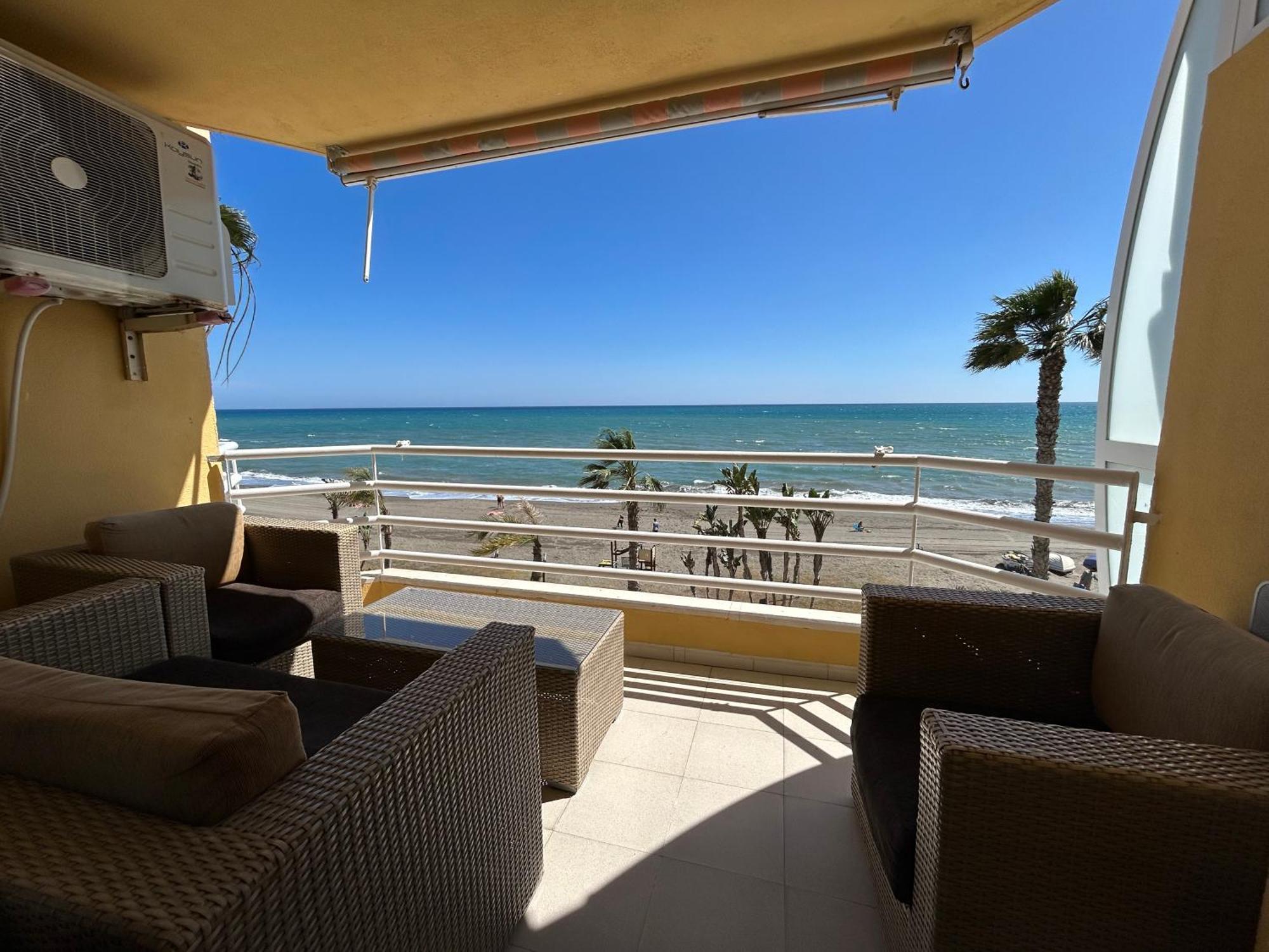 Apartamento Frente Al Mar,Primera Linea De Playa Ринкон-де-ла-Викториа Экстерьер фото