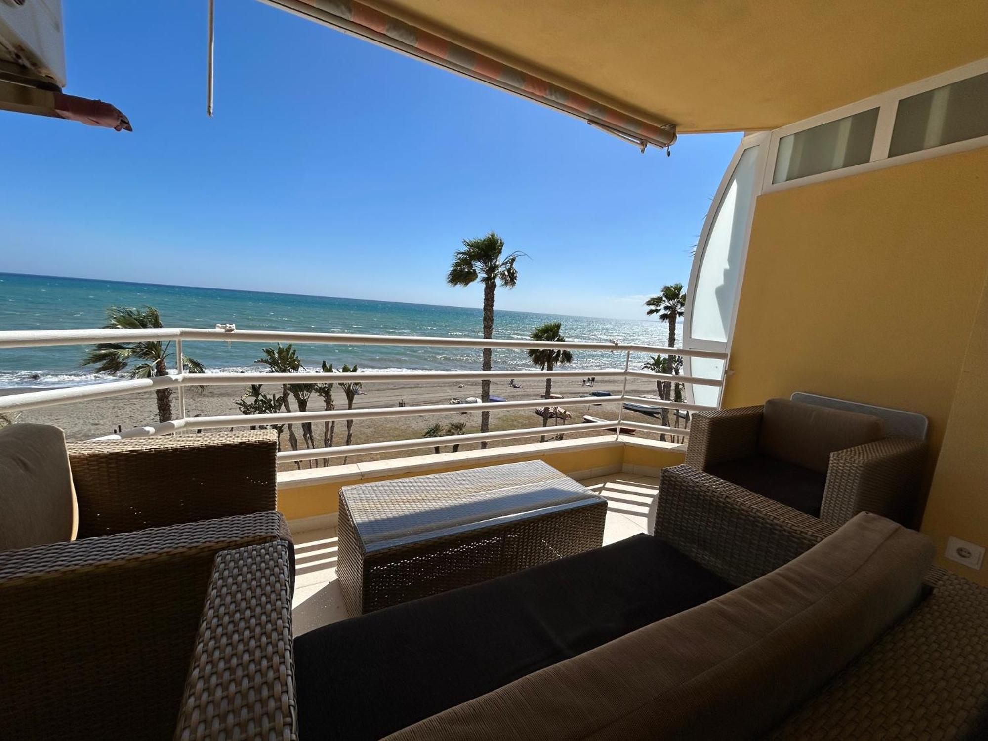 Apartamento Frente Al Mar,Primera Linea De Playa Ринкон-де-ла-Викториа Экстерьер фото