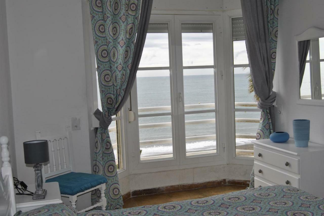 Apartamento Frente Al Mar,Primera Linea De Playa Ринкон-де-ла-Викториа Экстерьер фото