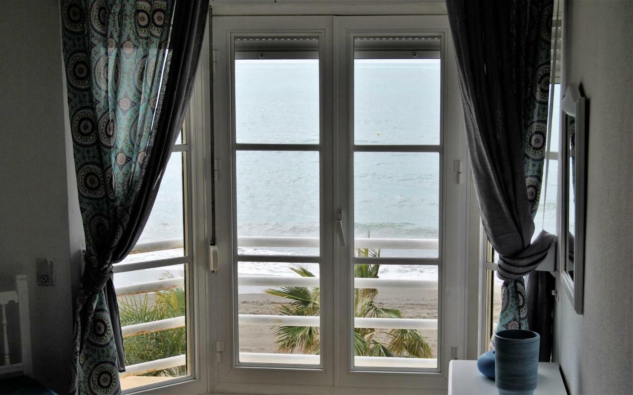 Apartamento Frente Al Mar,Primera Linea De Playa Ринкон-де-ла-Викториа Экстерьер фото